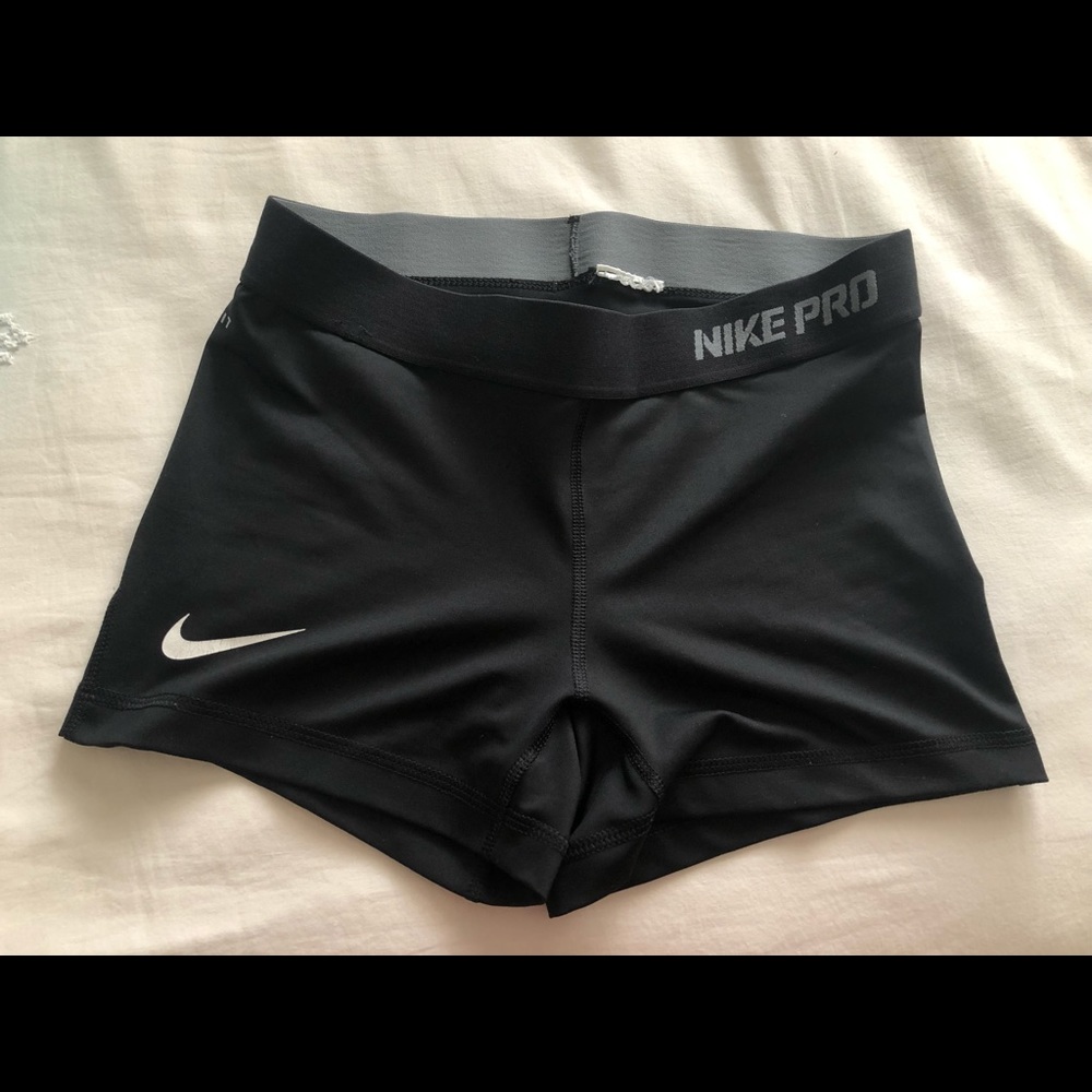 Nike pro